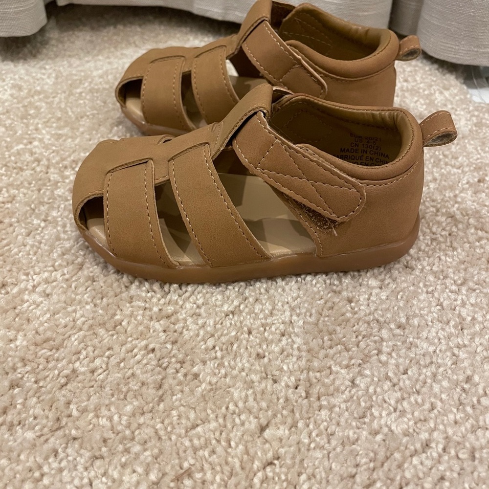 H&m unisex sandal size EU 21